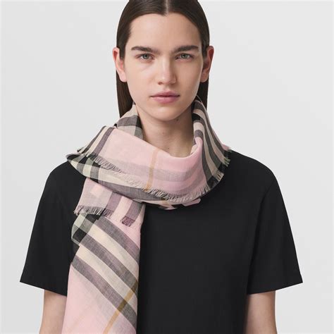 burberry silk scarf pink